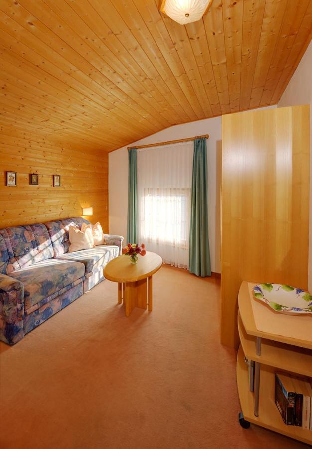 Aparthotel Unterdornerhof Lagundo Esterno foto