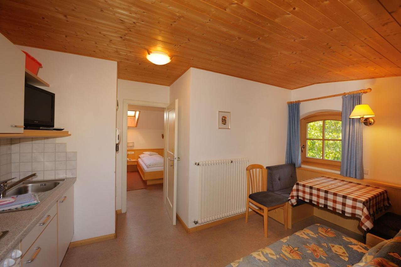 Aparthotel Unterdornerhof Lagundo Esterno foto